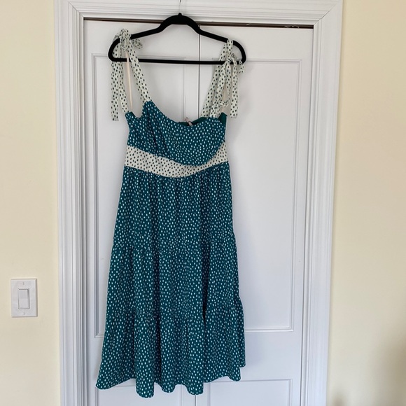 Beautiful BCNGeneration Dress - Picture 1 of 5